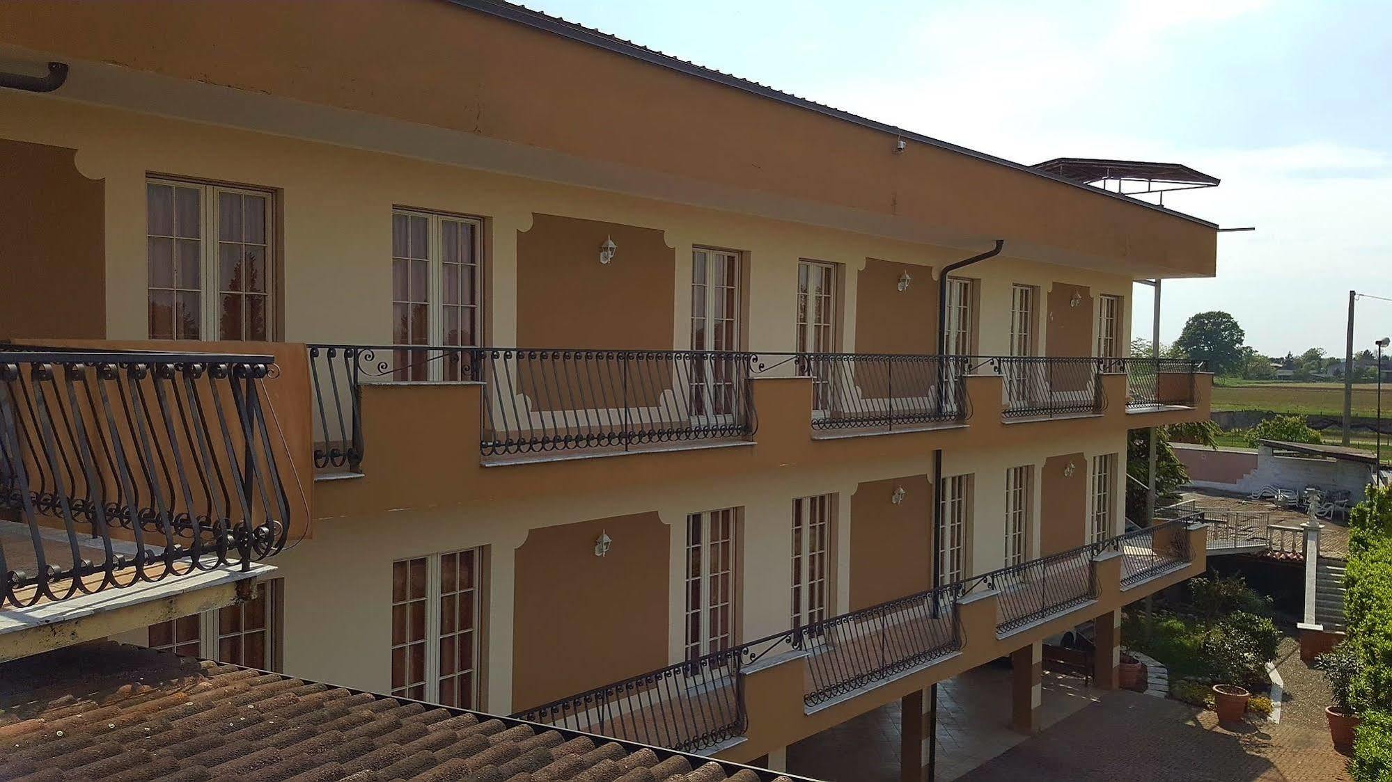 Hotel Trotter Leno Exterior foto